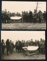 1932 Kocs község környékén tartott körvadászat résztvevői vadászat előtti poharazáson, 2 db fotó, hátoldalon felirattal, 7×10,5 cm