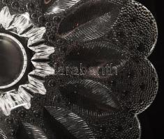 Virágszirom alakú ólomkristály asztalközép kínáló, jelzés nélkül, hibátlan, d: 27 cm, m: 9 cm