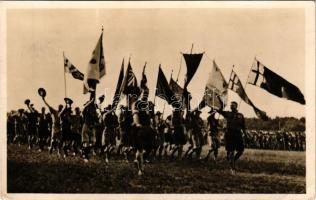 1933 Gödöllő, IV. Cserkész Jamboree, csapat zászlókkal. photo (EB)