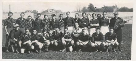 1932 F.C. LORIENT - RIPENSIA Temesvár 2:5, labdarúgó mérkőzés, focisták, csoportkép / LORIENT FC - RIPENSIA FC Timisoara football match, players, group picture. sport photo (13 x 5,7 cm) (non PC) (b)