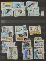 Ras al Khaima előrendező, benne 12 db blokk is, 12 lapos, nagyalakú berakóban (Mi EUR 381.-)