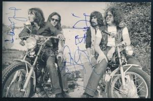 LGT aláírás az ikonikus képen: Laux, Frenreisz, Presser, Barta