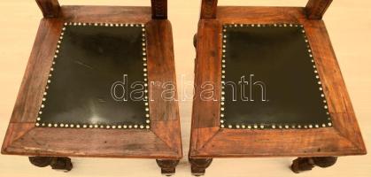 Ónémet támlás szék pár. cca 19. sz. közepe, német, gazdagon faragott támlával és lábakkal, cserélt ü...