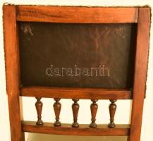 Ónémet támlás szék pár. cca 19. sz. második fele, német, gazdagon faragott támlával és lábakkal, kor...