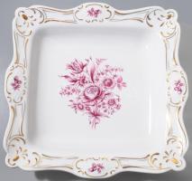 Hollóházi lila virágmintás asztalközép kínáló rokályos aranyozással. Jelzett, hibátlan, 29,5x29,5 cm