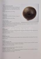 Aradi Ereklyemúzeum gyűjteményi katalógus. 1-2. köt.: 1. köt. Tárgyak. 2. köt.: Grafikák, fényképek,...