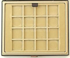 "Die offiziellen Gedenkmünzen der Sowjetunion" feliratú zöld, műbőr érmetartó kazetta, egy...