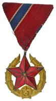 1951. "Közbiztonsági Érem" arany fokozata a karhatalom tagjai részére, aranyozott, zománcozott bronz kitüntetés, mellszalagon T:XF,VF zománchiba Hungary 1951. "Public Security Medal" for the members of the Armed Forces, golden grade, gilt, enamelled bronze decoration with ribbon C:XF,VF enamel error NMK 552.