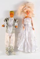 Házasodó baba pár, m: cca 30 cm, jelzett.