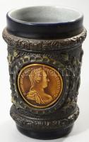 Kőedény pohár Mária Terézia arcképével díszítve, m: 10,5 cm