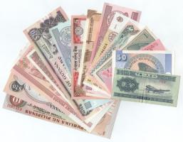 Vegyes, 15db-os külföldi bankjegy tétel, közte India, Korea, Nepál, stb. T:UNC,AU, közte egy XF és egy F Mixed, 15pcs foreign banknote lot, including India, Korea, Nepal, etc. C:UNC,AU, in it an XF and an F