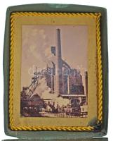 1960. Lenin Kohászati Művek "1770 L.K.M. 1960 - Diósgyőr" bronz emlékérem (50mm) fa talapz...