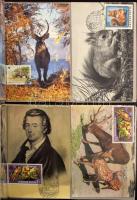 ~2.400 db főleg magyar Carte Maximum benne sorozatok, blokkok, önálló értékek, régebbi bélyegek késő...