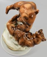 Zsolnay birkózó medvék. Kézzel festett, jelzett, terv.: Markup Béla. Hibátlan, m: 30 cm