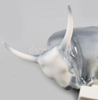 Zsolnay szürkemarha. Terv.:Sinkó András. Kézzel festett, jelzett, hibátlan, m: 15,5 cm, h: 32 cm