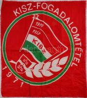 1971 KISZ fogadalomtétel kendő, 37x33 cm