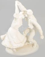Herendi táncoló pár. Fehérmázas, jelzett, hibátlan (alátámasztási nyommal), m: 31 cm