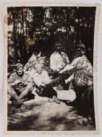 Vegyes katonai fotó tétel, régi és modern, összesen 29 db, változó méretben és állapotban