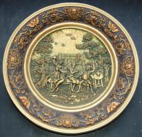 Vidám kerti mulatságot ábrázoló kerámia-tál d: 35 cm