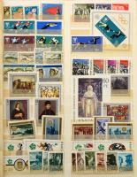 Bulgária gyűjtemény / készlet sok jó kiadással a klasszikusoktól nagy rugós Schaubek berakóban