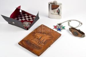 Kis bolhapiac tétel: bőr tárca, fém flaska, fantázia csillag, bőr karkötő