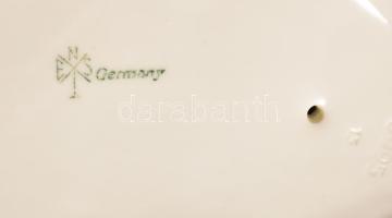 cca 1930 Karl Ens vágtázó lópár. Jelzett, egyik farok vége letört, de megvan, 30x24 cm