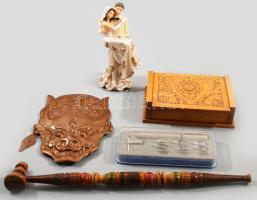 Vegyes bolhapiac tétel: fém ördögfej, faragott fa ládika, tuskészlet.