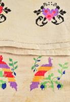 cca 20. sz. eleje, 2 darab kézzel hímzett lakodalmas kötény