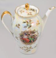 Kahla 6 személyes historizáló mintás kávés készlet, irizáló dekorral. Jelzett, teljes, egy fedél bel...