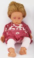 Götz ritka albínó játékbaba, jelzett, ujja sérült, h: 53 cm