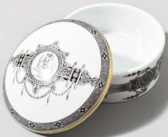 Hollóházi Szász Endre által tervezett mintával díszített bonbonier. Jelzett, hibátlan, d: 7,5 cm