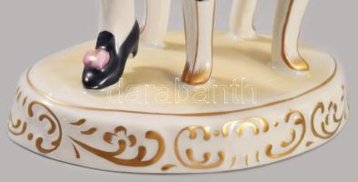 Hollóházi Lantosfiú. Jelzett, kézzel festett, hibátlan, m: 22,5 cm