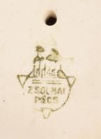 Zsolnay labdával játszó macska. Jelzett, hibátlan, h: 12,5 cm