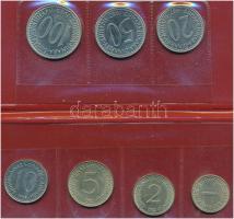 Jugoszlávia 1982-1987. 1D-100D (7xklf) forgalmi összeállítás műbőr tokban T:AU, patina Yugoslavia 1982-1987. 1 Dinar - 100 Dinara (7xdiff) coin set in faux leatherette case C:AU, patina