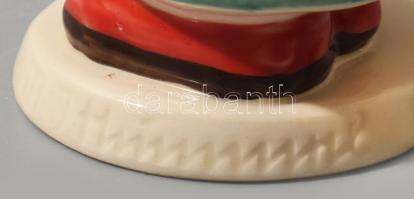 Hummel seprűs lányka. Mázas kerámia, kézzel festett, jelzett, apró kopással 13 cm