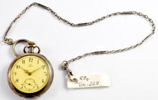 Omega ezüst (Ag) tokos zsebóra, másodperc segédkörrel, nem működik, d: 4 cm, ezüst (Ag) lánccal, bruttó 59g