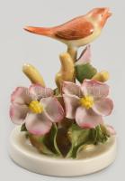 Herendi madárka virággal. Kézzel festett, jelzett, lepattanással : 9 cm
