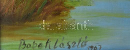 Bobek László jelzéssel: Magányos lovas (cím nélkül). Olaj, vászon. Sérült, javított. Fakeretben, 65x...