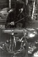 ca 1974 Nemere László (1928-2005) filmrendező Hat köpeny c. filmjének 8 db werkfotója, Kiss Júlia fo...