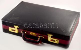 Wiss Mayer Solingen sokdarabos evőeszköz készlet, 2 tálcán, certifikátokkal, díszkofferben