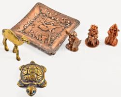 6 darab réz / bronz tárgy, figura, h: 7 cm alatt