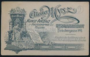 cca 1905 Kislány portréja, vizitkártya Victor Mysz nagyszebeni (Hermannstadt, Sibiu) műterméből, dek...