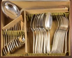 Christofle Boréal 12 személyes evőeszköz készlet, jelzett díszdobozban. Ezüstözött alpakka, jelzett,...