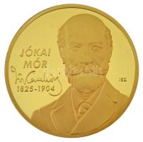 ifj. Szlávics László (1959-) 2011. "Nagy Magyarok / Jókai Mór" aranyozott Cu emlékérem kapszulában (40mm) T:PP