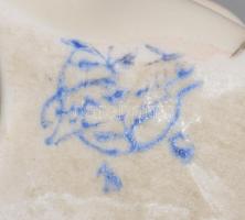 Polonne lány labdával. Jelzett, hibátlan, m: 9 cm