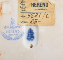 Herendi Matyó madonna. Jelzett, vállán egy lepattanással, m: 17,5 cm