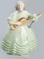 Herendi Déryné. Jelzett, hibátlan, alján firkával, m: 20,5 cm