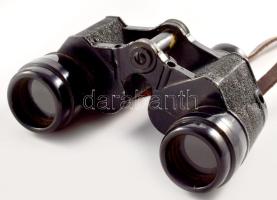 Régi katonai távcső, hiánnyal, tisztításra szorul, bőr tokban, 17x12 cm