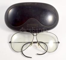 Carrera Porsche Design napszemüveg, tokjában