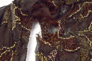 Gazdagon gyöngyfűzéses áttetsző női blúz